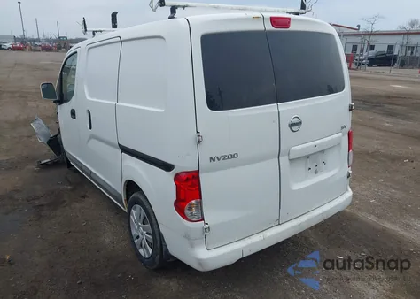 2015 Nissan Nv200 Sv z USA, uszkodzony, nr VIN 3N6CM0KN7FK693948